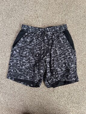 Lululemon men’s short